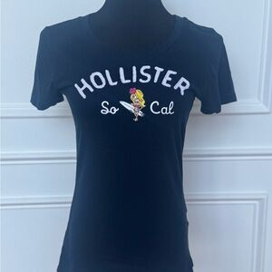 Hollister Women's Dark Blue So Cal Tee